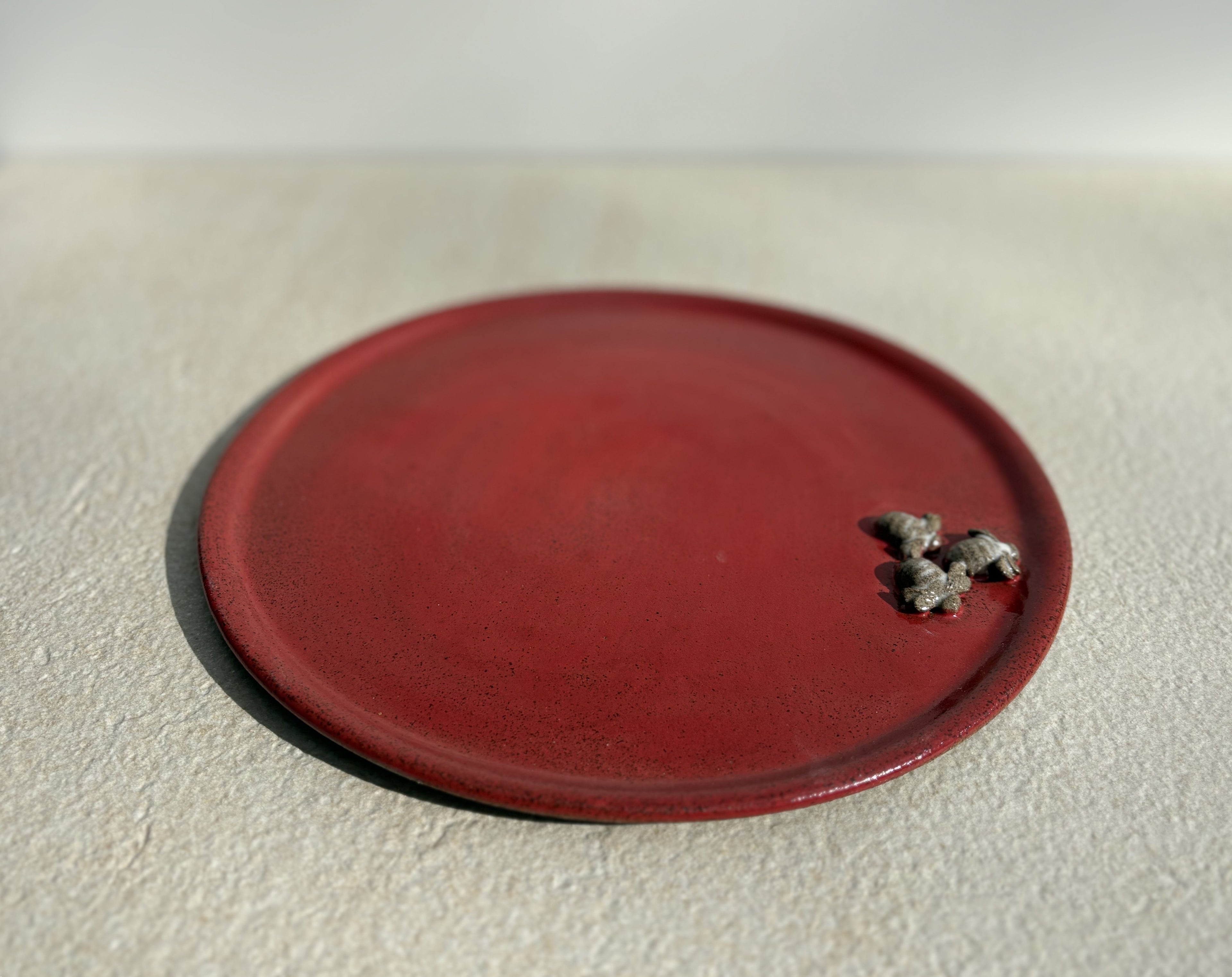 Assiette motif abeille